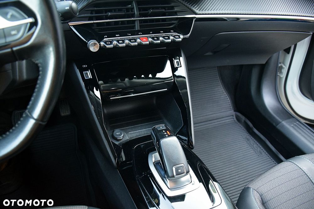 Peugeot 2008 1.5 BlueHDi Allure S&S EAT8 - 15