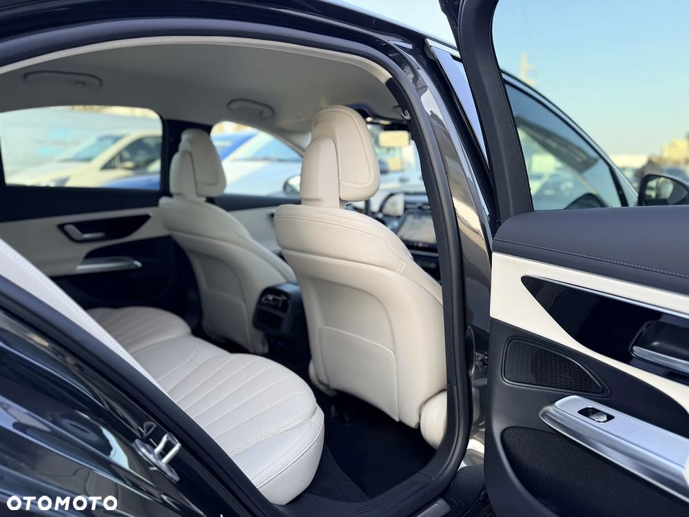 Mercedes-Benz Klasa E - 31