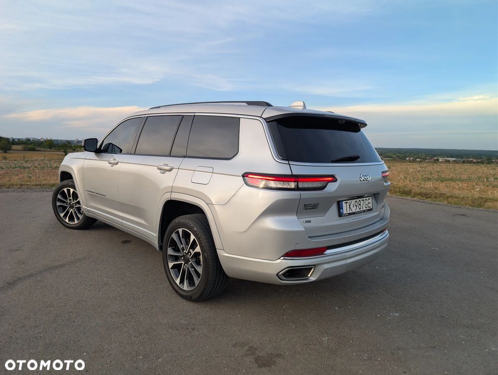 Jeep Grand Cherokee - 11