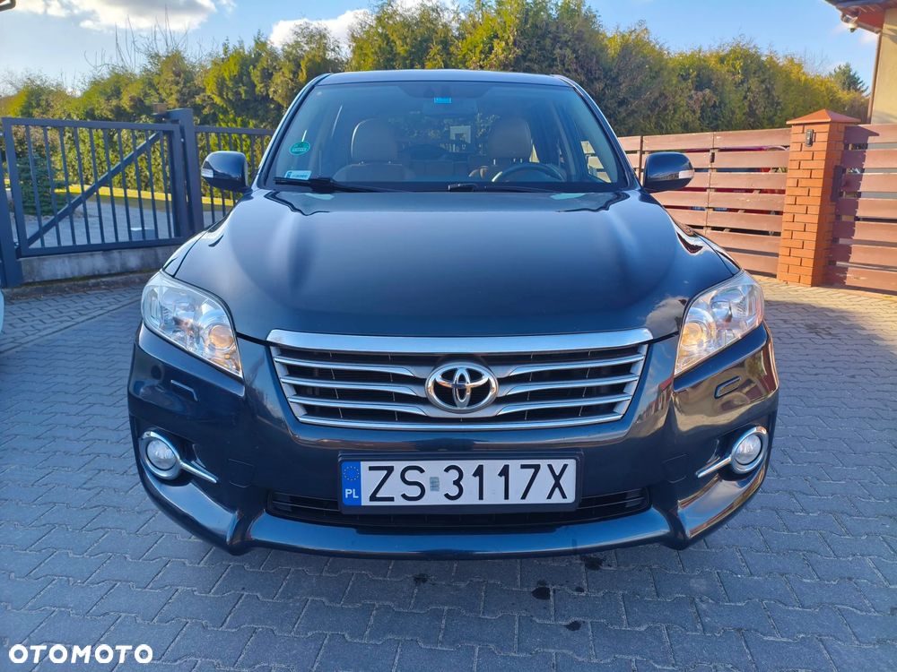 Toyota RAV4 - 4