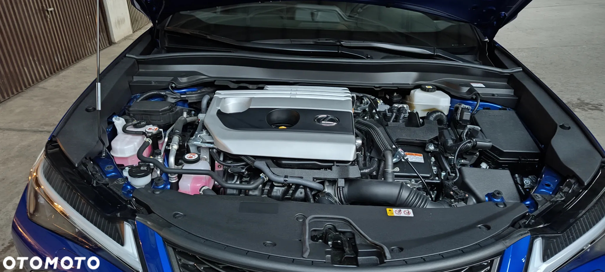 Lexus UX - 4