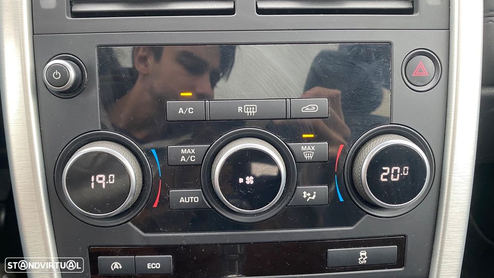 Land Rover Discovery Sport 2.0 TD4 SE - 45