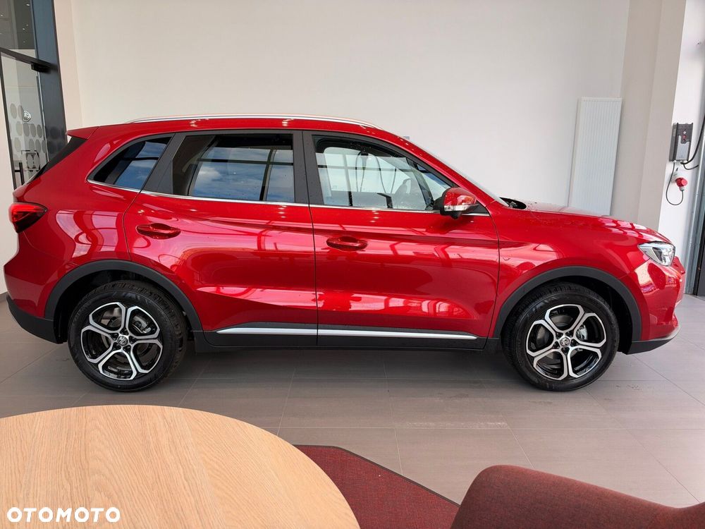 MG ZS - 6