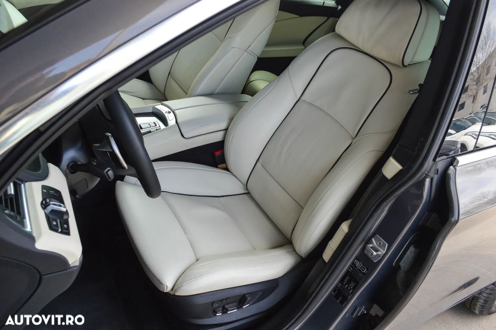 BMW Seria 5 520d Aut. Luxury Line - 29