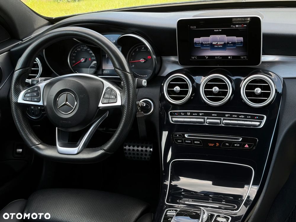 Mercedes-Benz Klasa C 180 9G-TRONIC AMG Line - 28