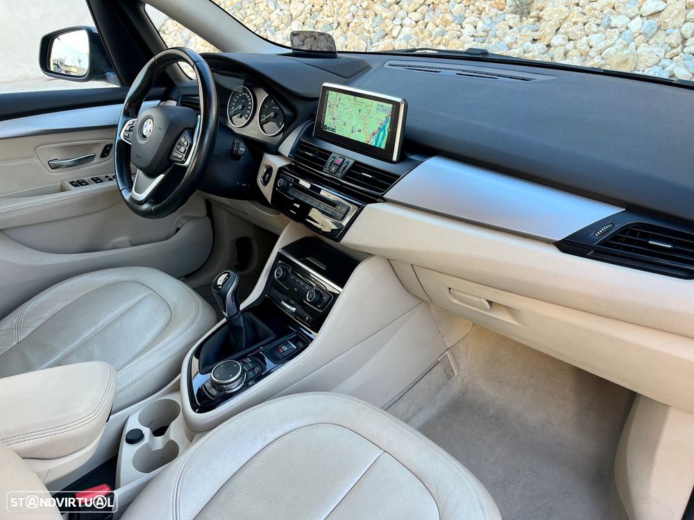 BMW 216 Active Tourer - 14