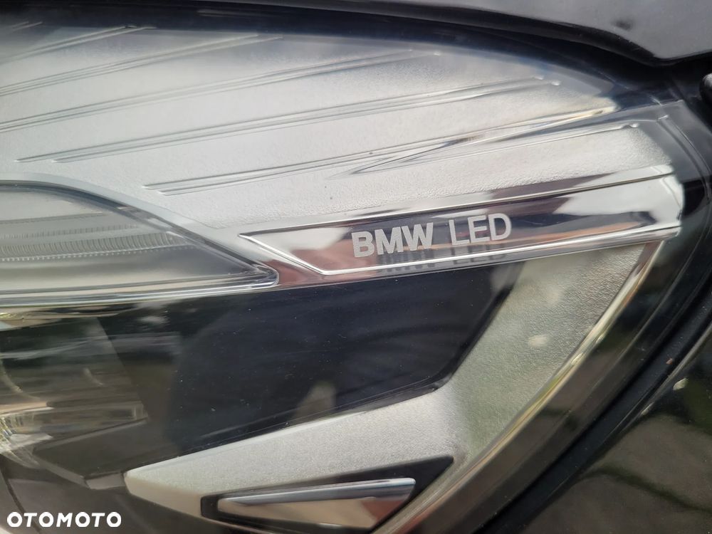 BMW Seria 2 218d - 11