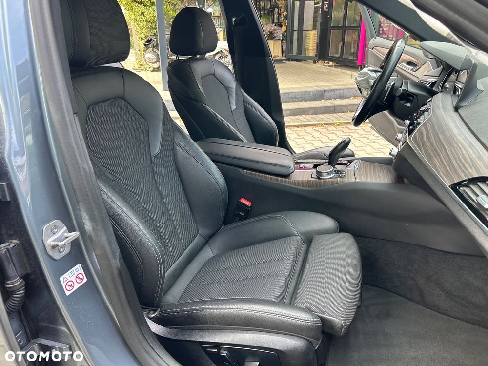 BMW Seria 5 520d xDrive Sport Line - 24