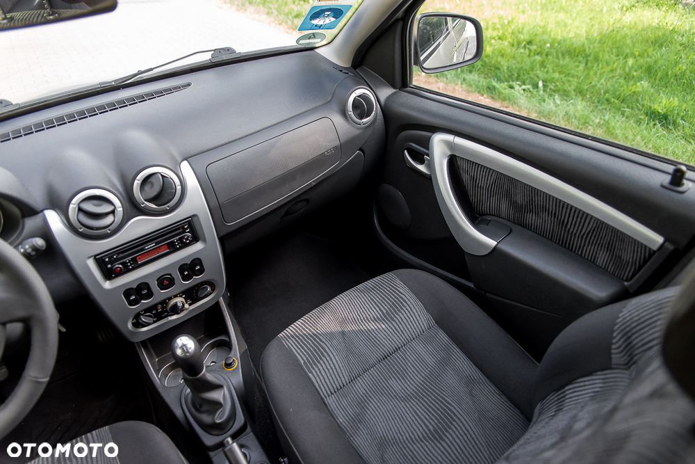 Dacia Logan 1.6 16V Laureate BL - 36