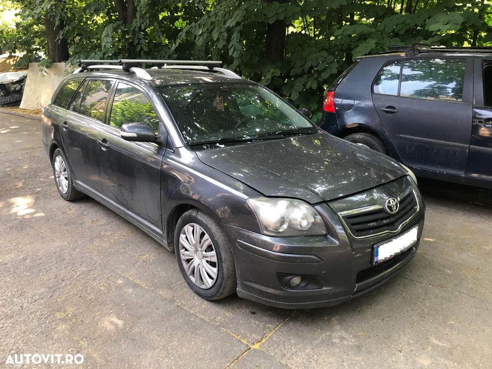 Dezmembrez Toyota Avensis T25 facelift break gri 2006 2.2 diese D4D - 1