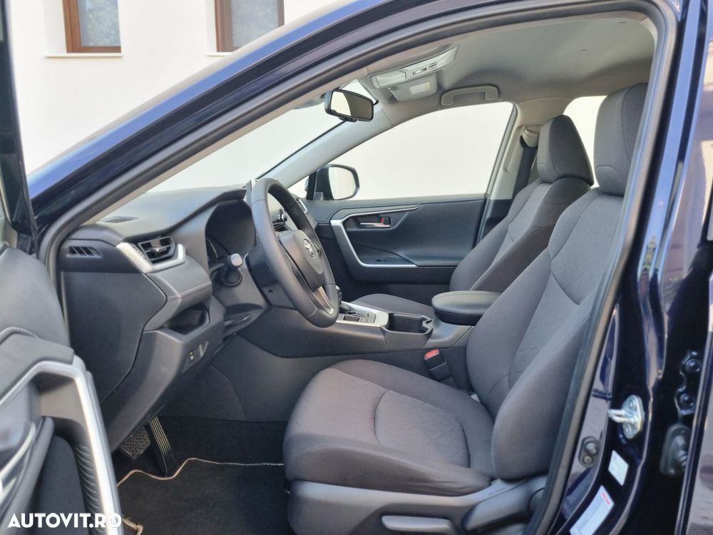 Toyota RAV4 - 26