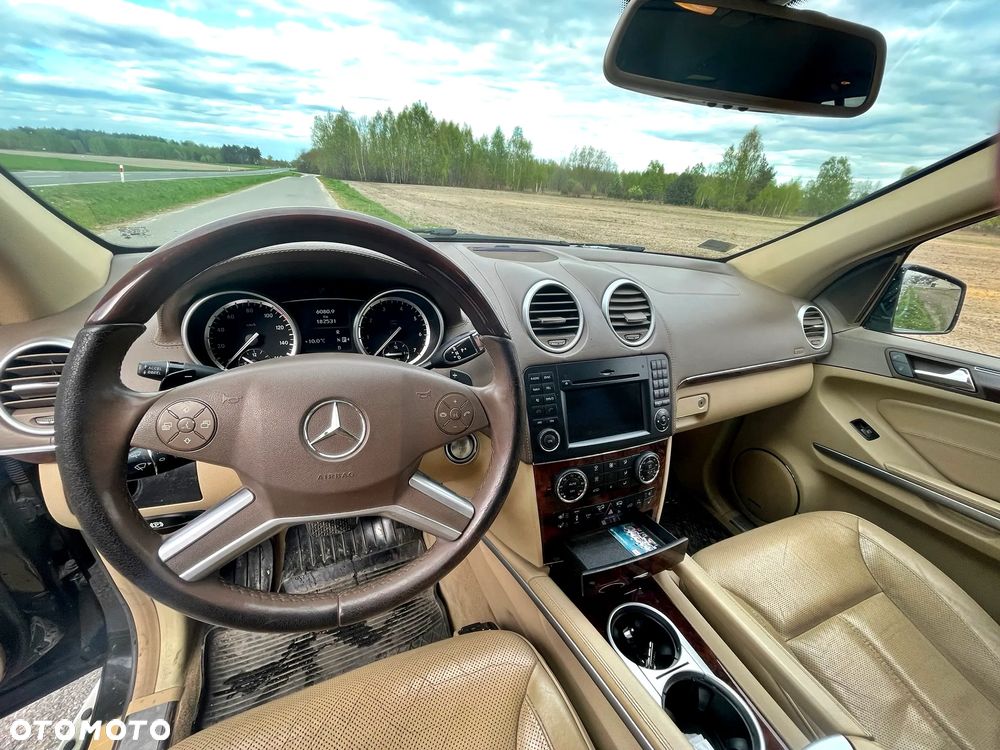 Mercedes-Benz GL - 8
