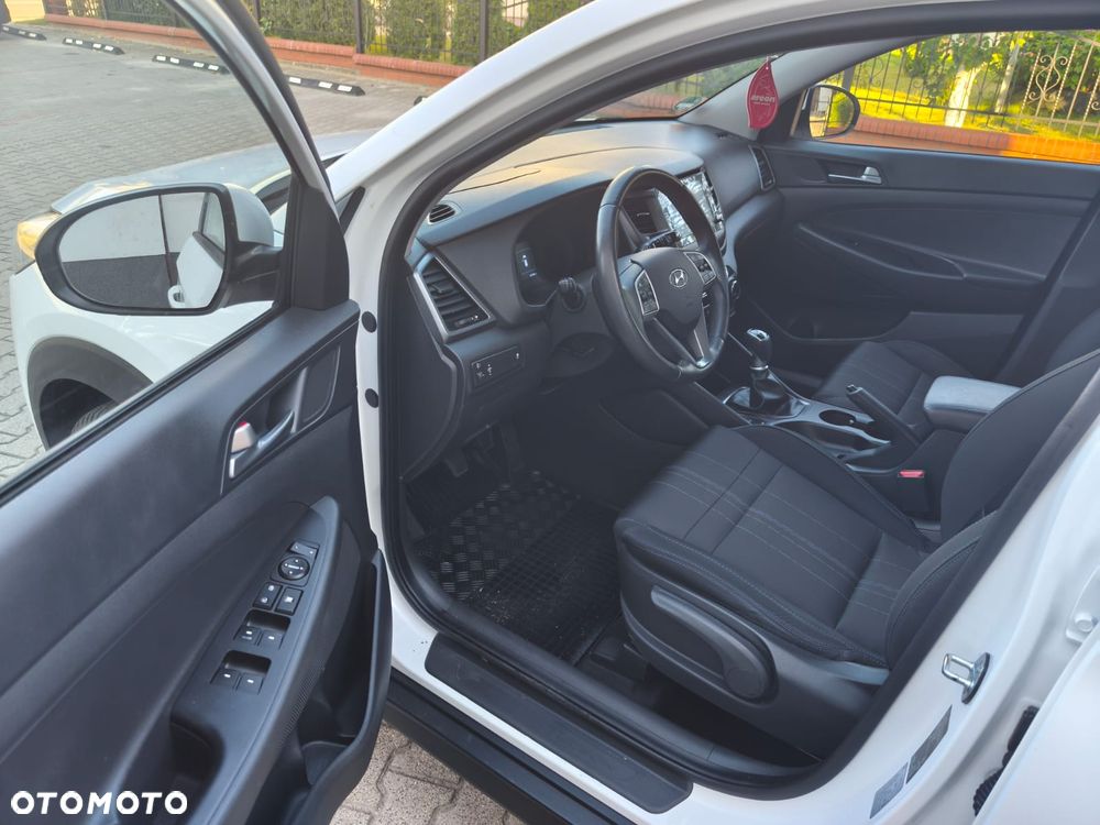 Hyundai Tucson 1.6 GDi 2WD Select - 8