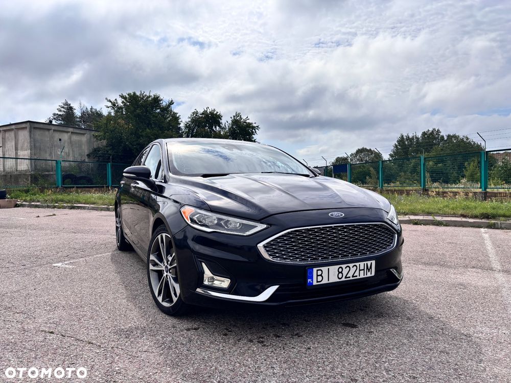 Ford Fusion - 2