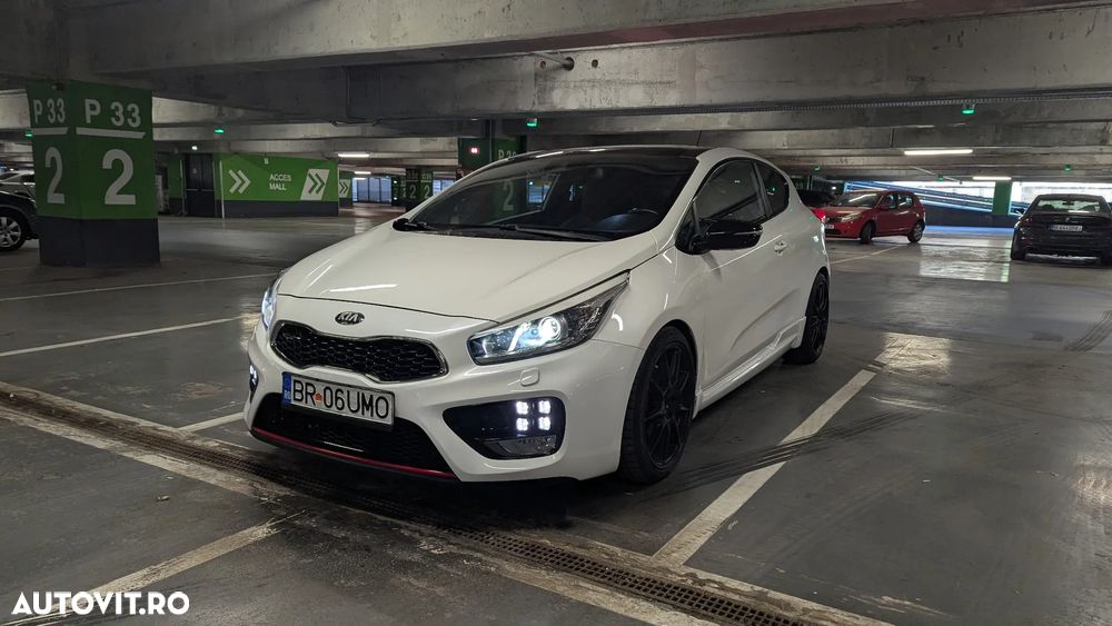 Kia Ceed - 1