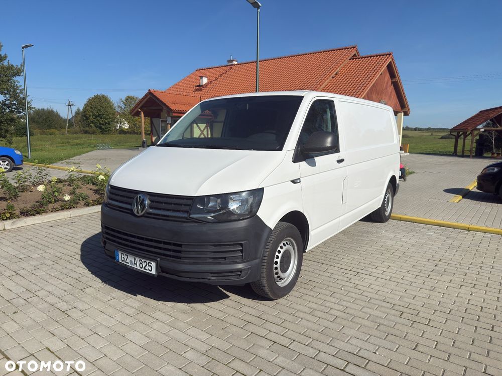 Volkswagen Transporter - 1