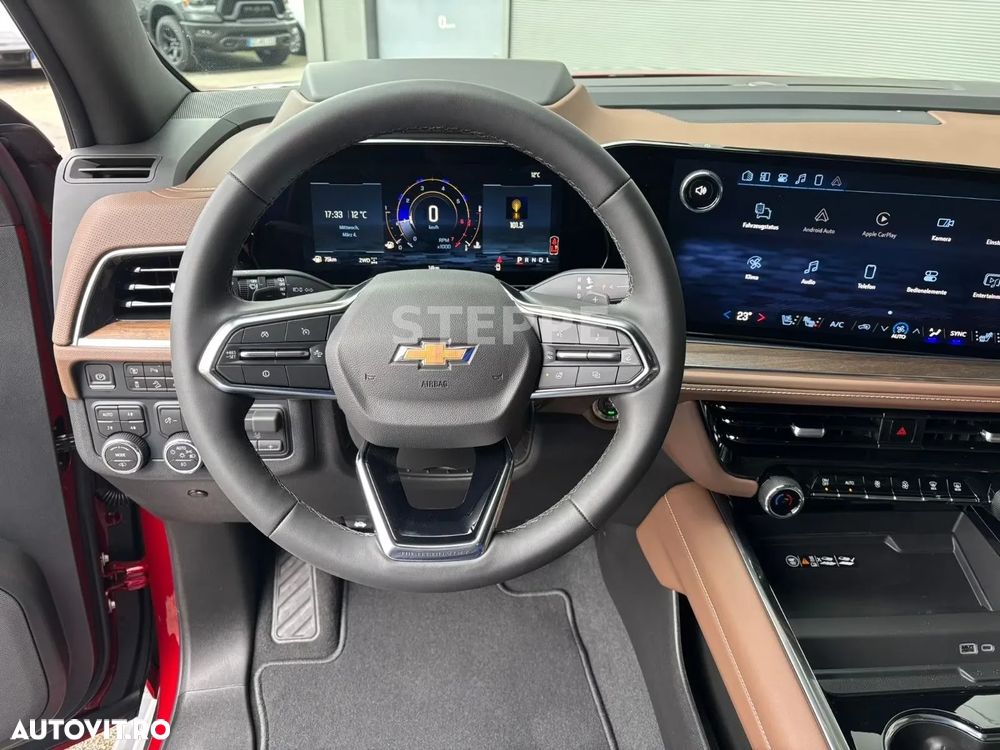 Chevrolet Suburban - 17