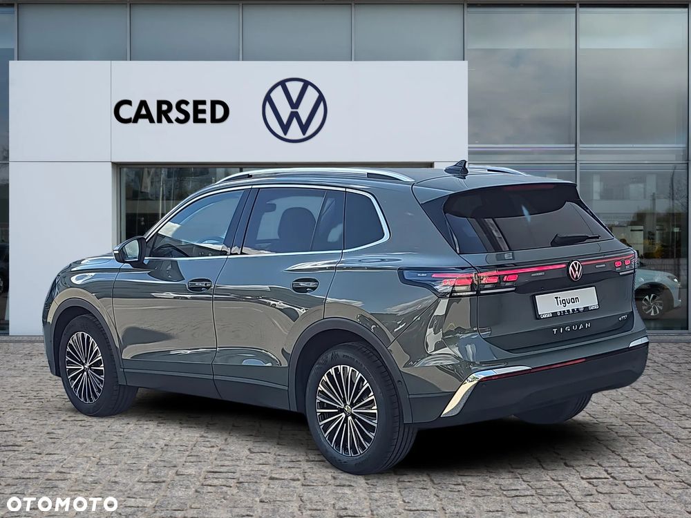 Volkswagen Tiguan - 6