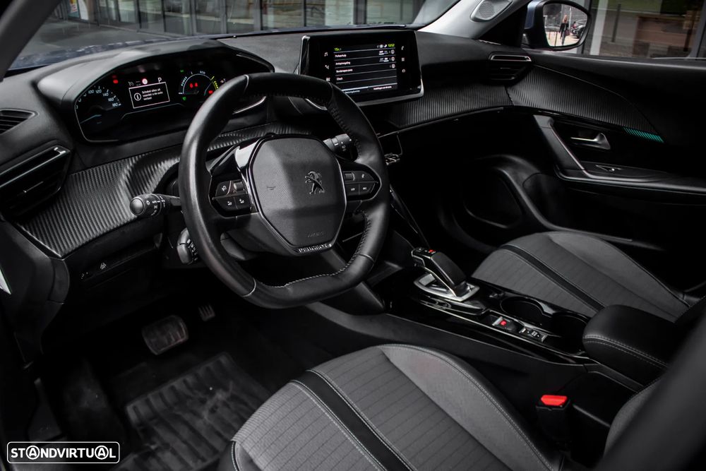 Peugeot e-2008 Allure - 25
