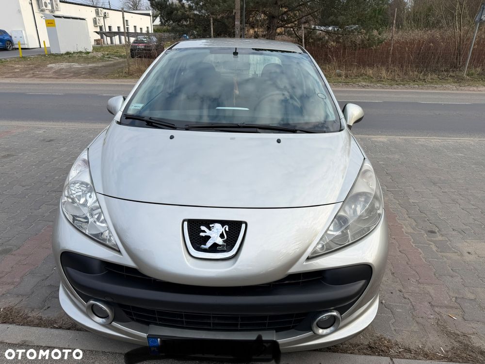 Peugeot 207 - 3