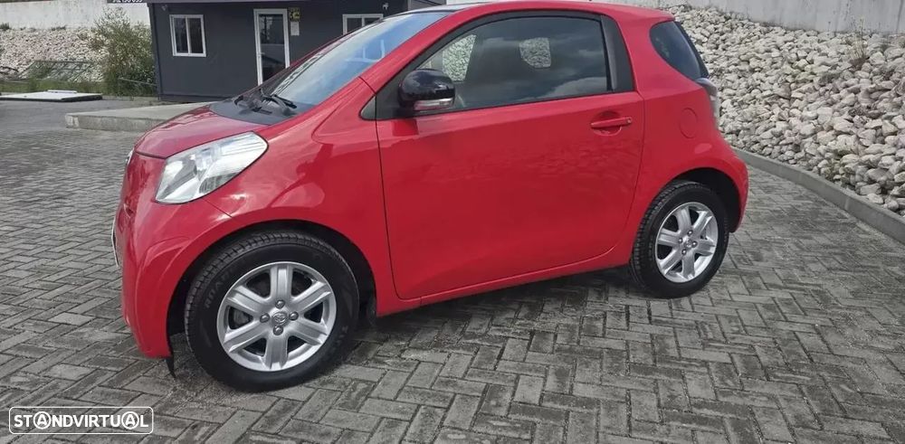 Toyota iQ 1.0 - 3
