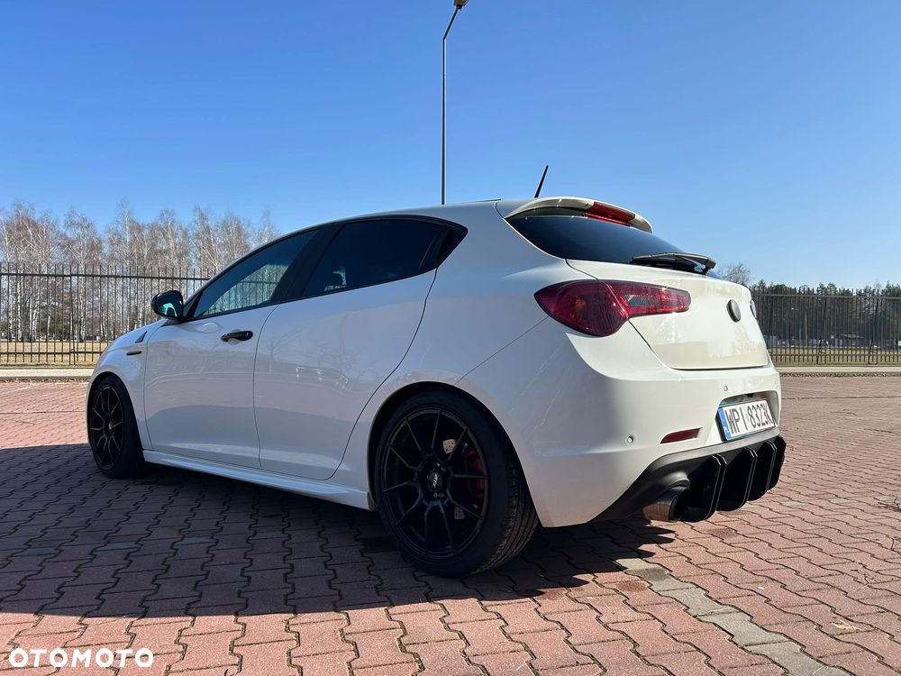 Alfa Romeo Giulietta - 5