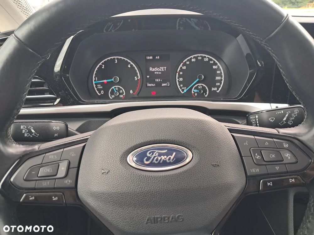 Ford Tourneo Connect Grand - 19