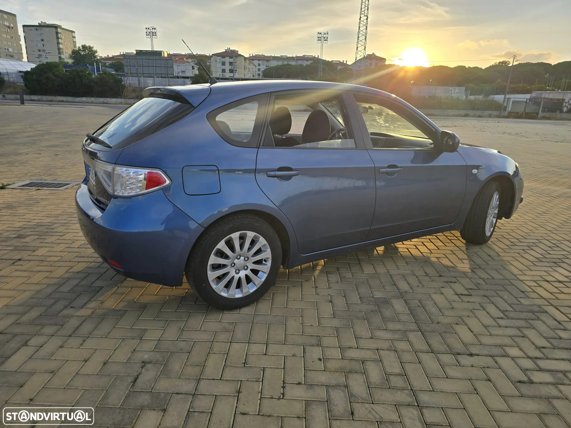 Subaru Impreza 2.0R Active - 24