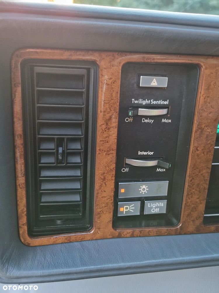 Cadillac Seville 4.9 STS - 30