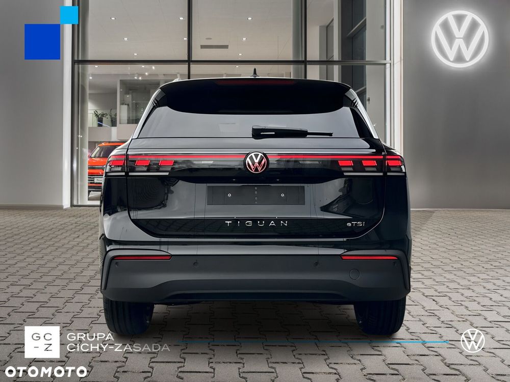 Volkswagen Tiguan - 4