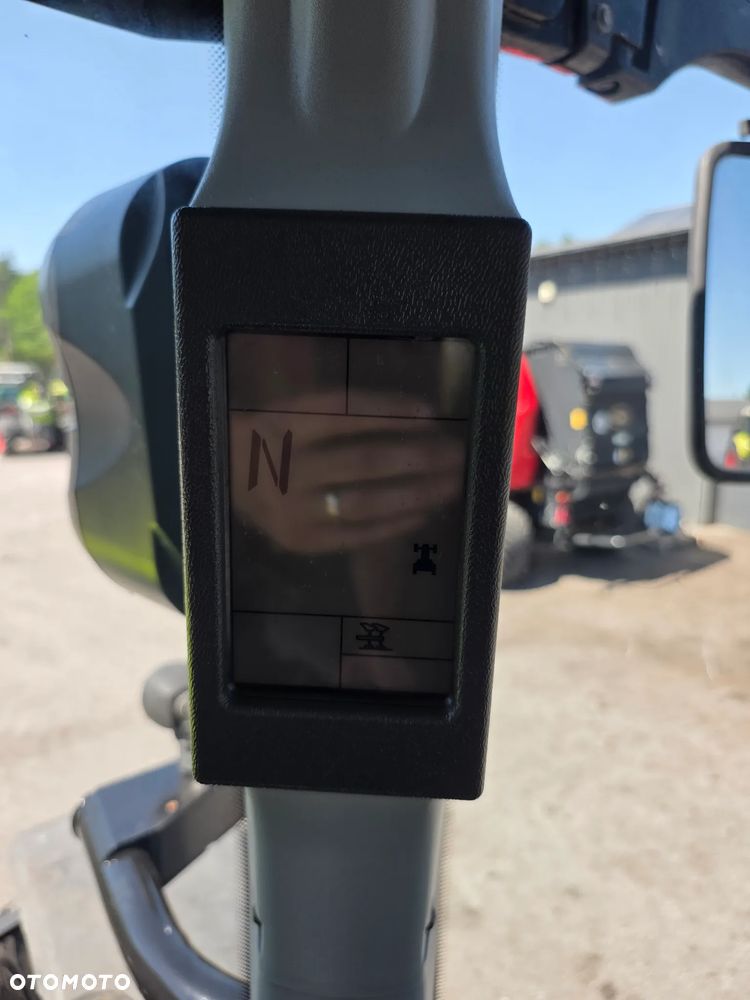 Claas AXION 820  CEBIS - 19