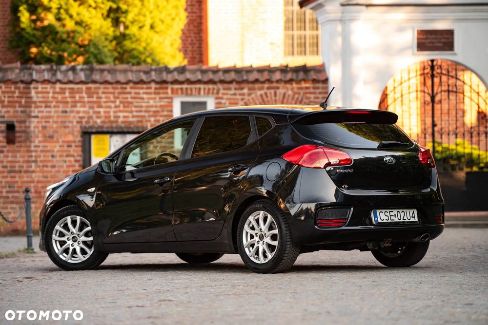 Kia Ceed 1.4 Attract - 6