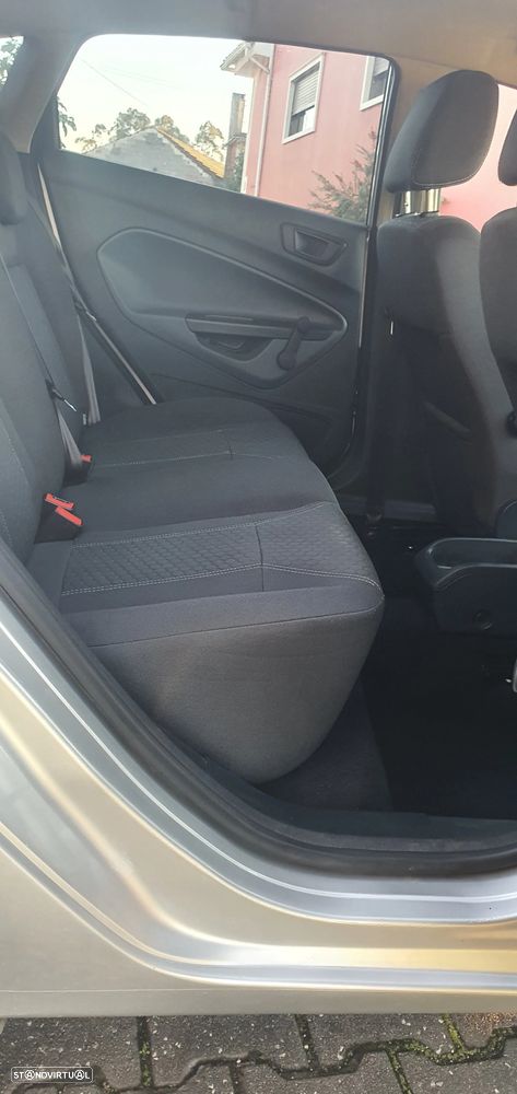 Ford Fiesta - 4