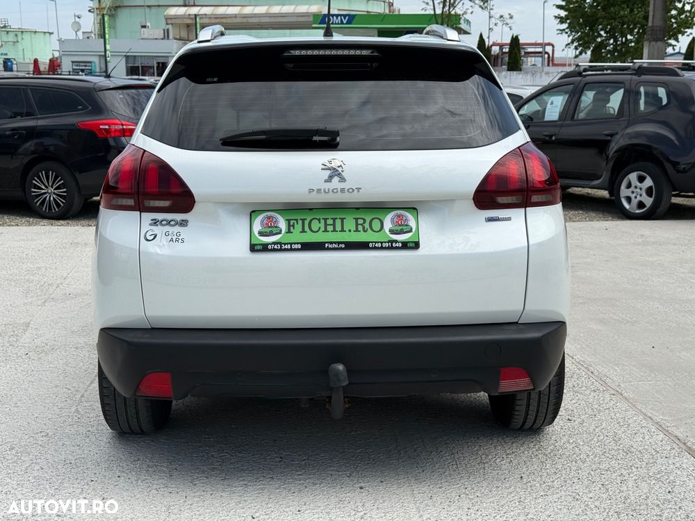 Peugeot 2008 PureTech 130 GPF Stop&Start Signature - 10