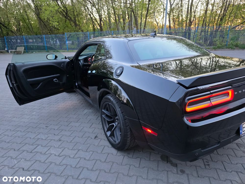Dodge Challenger - 13
