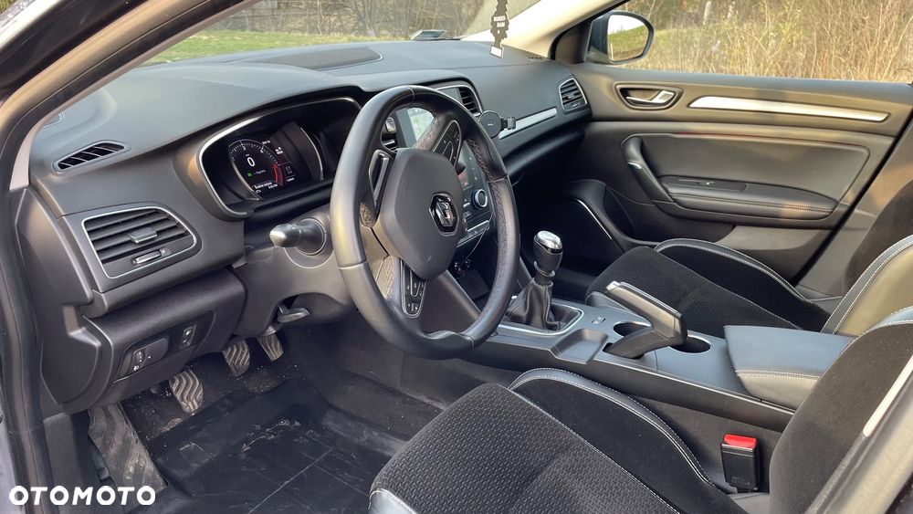 Renault Megane 1.5 Blue dCi Intens - 25