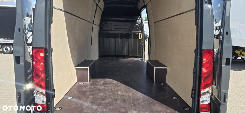 Iveco W CENIE PRZEGLĄDY EKSPOATACYJNE 4 LATA lub 300 000 km !!! - 17