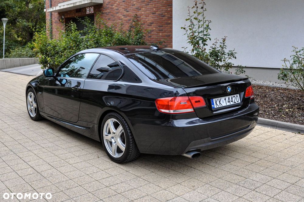 BMW Seria 3 2010 photo 3