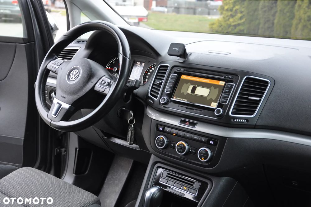 Volkswagen Sharan 2.0 TDI DSG BlueMotion Technology Comfortline - 27