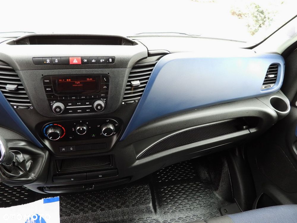 Iveco DAILY 35S14 FURGON CHŁODNIA  0*C ZASILANIE 230V TEMPOMAT AUTOMAT HI-MATIC KLIMATYZACJA  140KM - 36