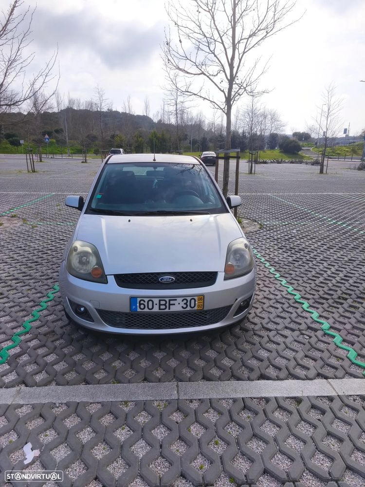 Ford Fiesta 1.25 Ghia - 2