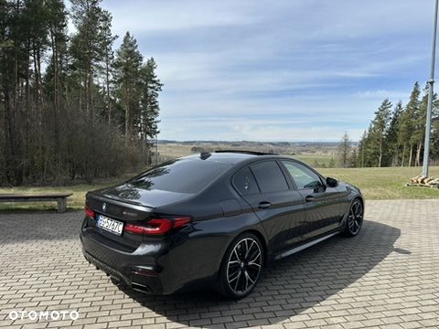 BMW Seria 5 M550i xDrive sport - 8