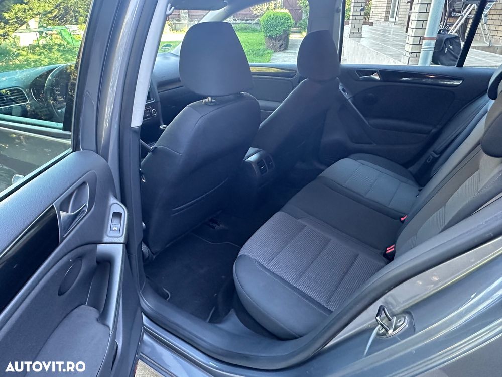 Volkswagen Golf 2.0 TDI DPF Comfortline - 11