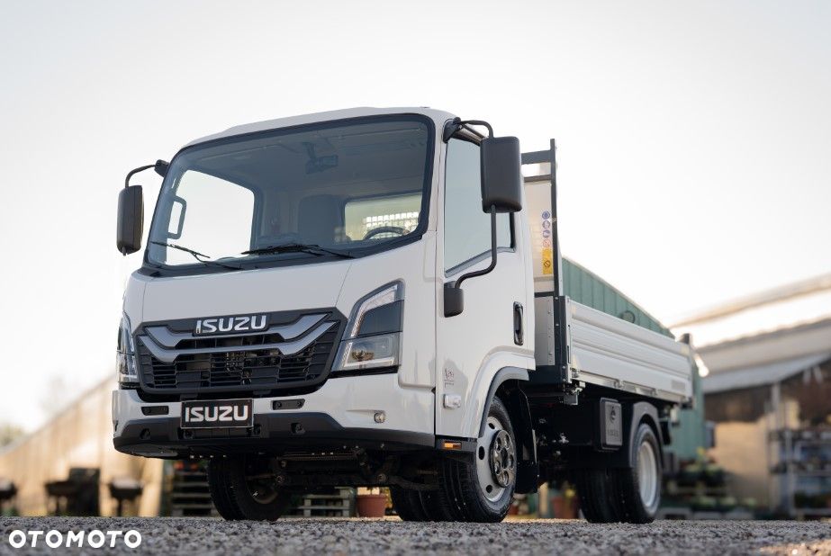 Isuzu M21 TT