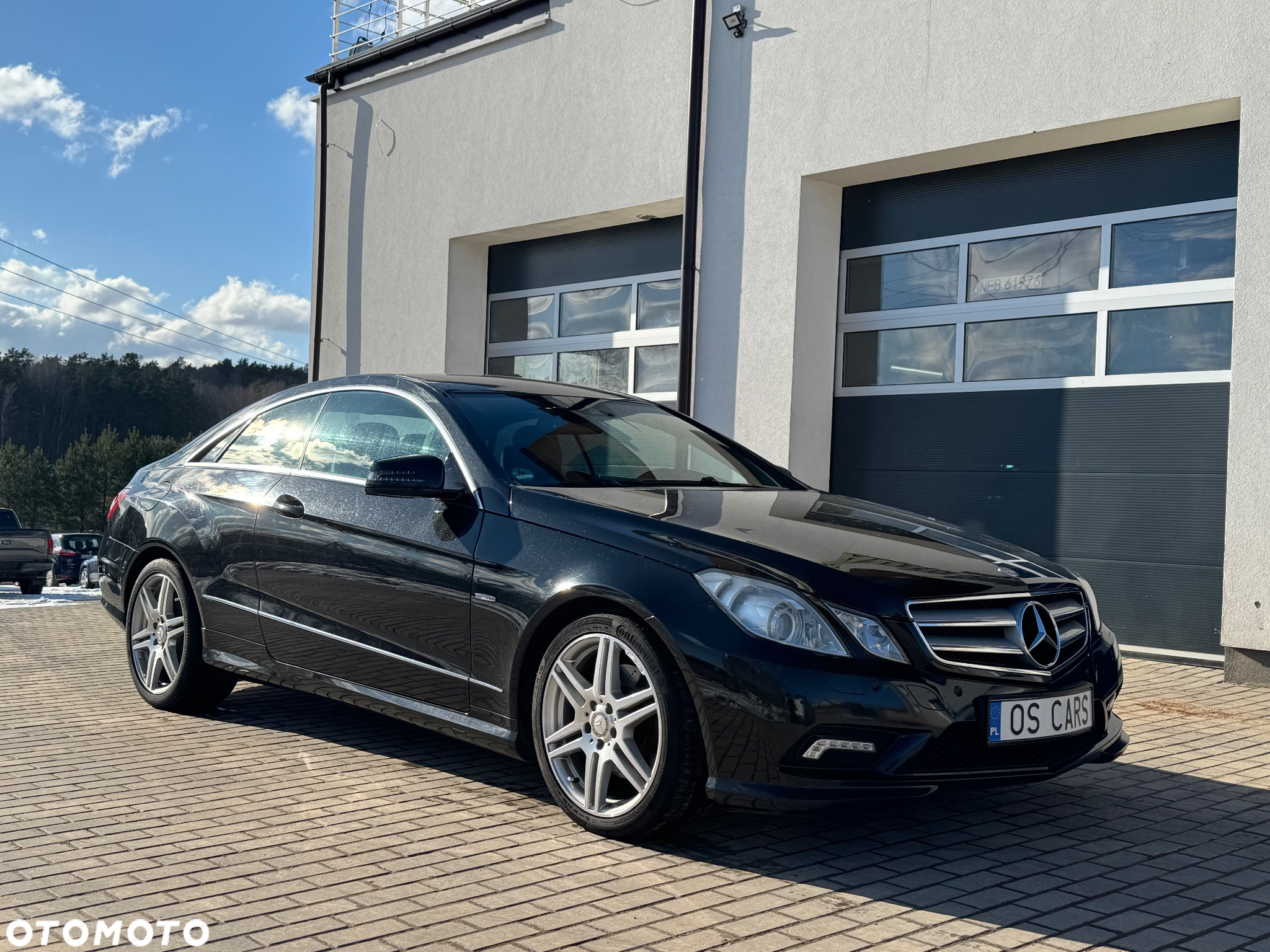 Mercedes-Benz Klasa E 200 CGI BlueEffICIENCY - 2