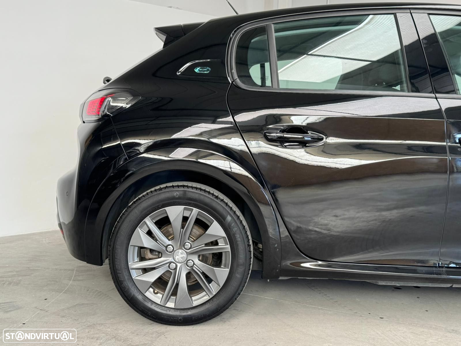 Peugeot e-208 50 kWh Allure Pack - 9