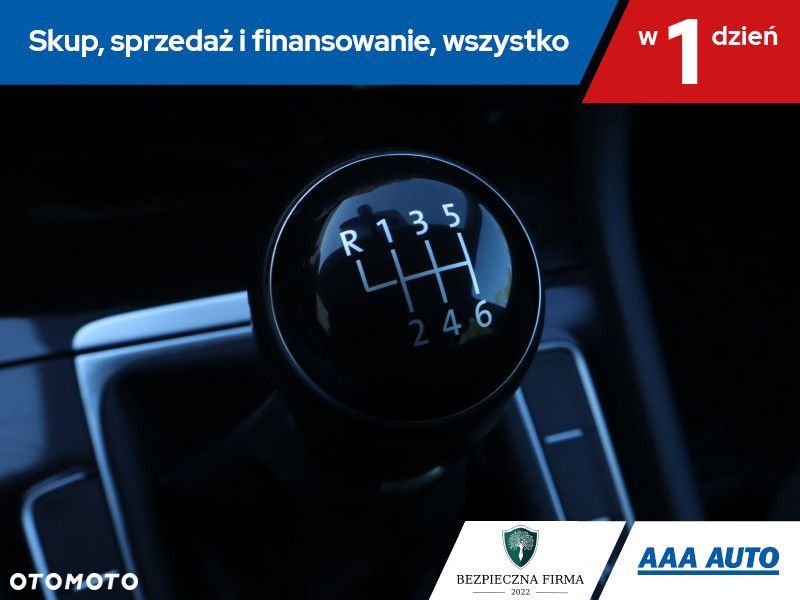 Volkswagen Golf Variant - 18