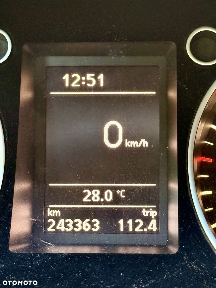 Volkswagen Passat 2.0 TDI DPF Comfortline - 13