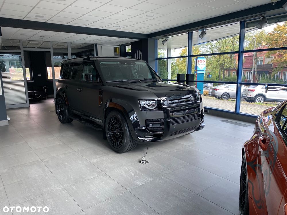 Land Rover Defender - 3