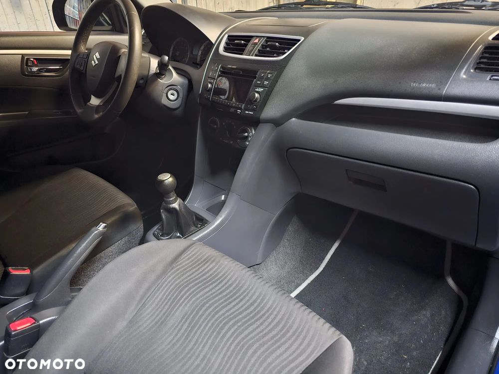 Suzuki Swift 1.2 Comfort Plus - 10